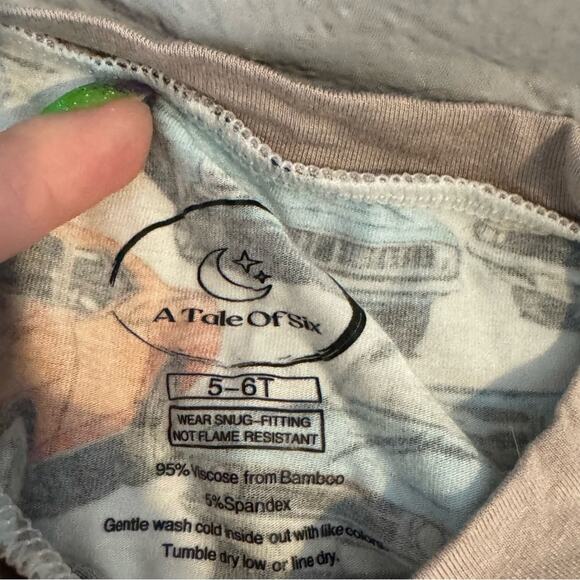 A Tale of Six Vintage Cars Bamboo Jogger Set - Picture 2 of 4